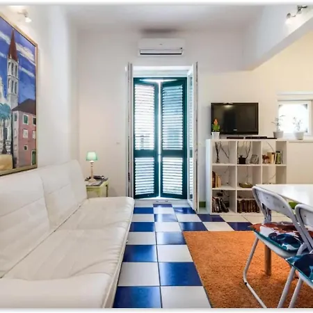 Nice Flat In City Center Apartment Split